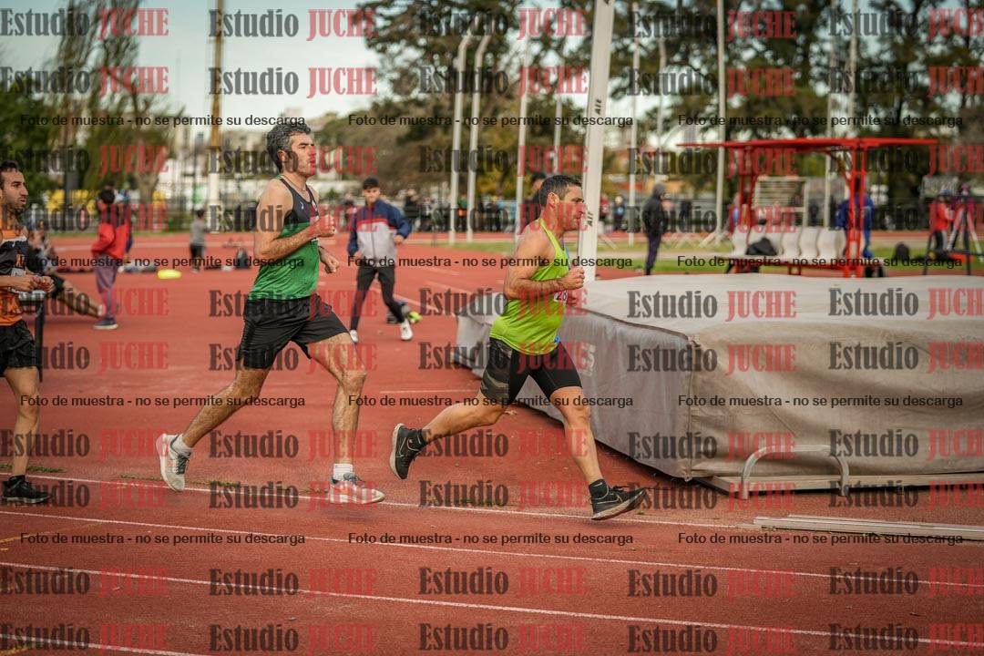Fotos de los 3000 m llanos de varones