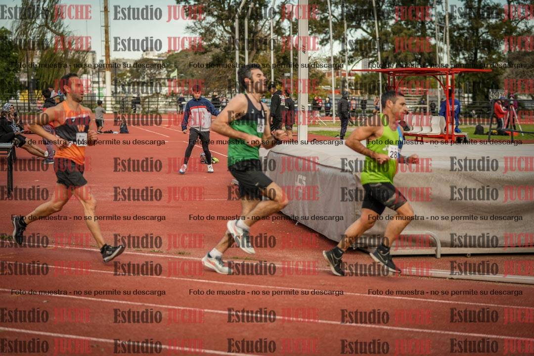 Fotos de los 3000 m llanos de varones
