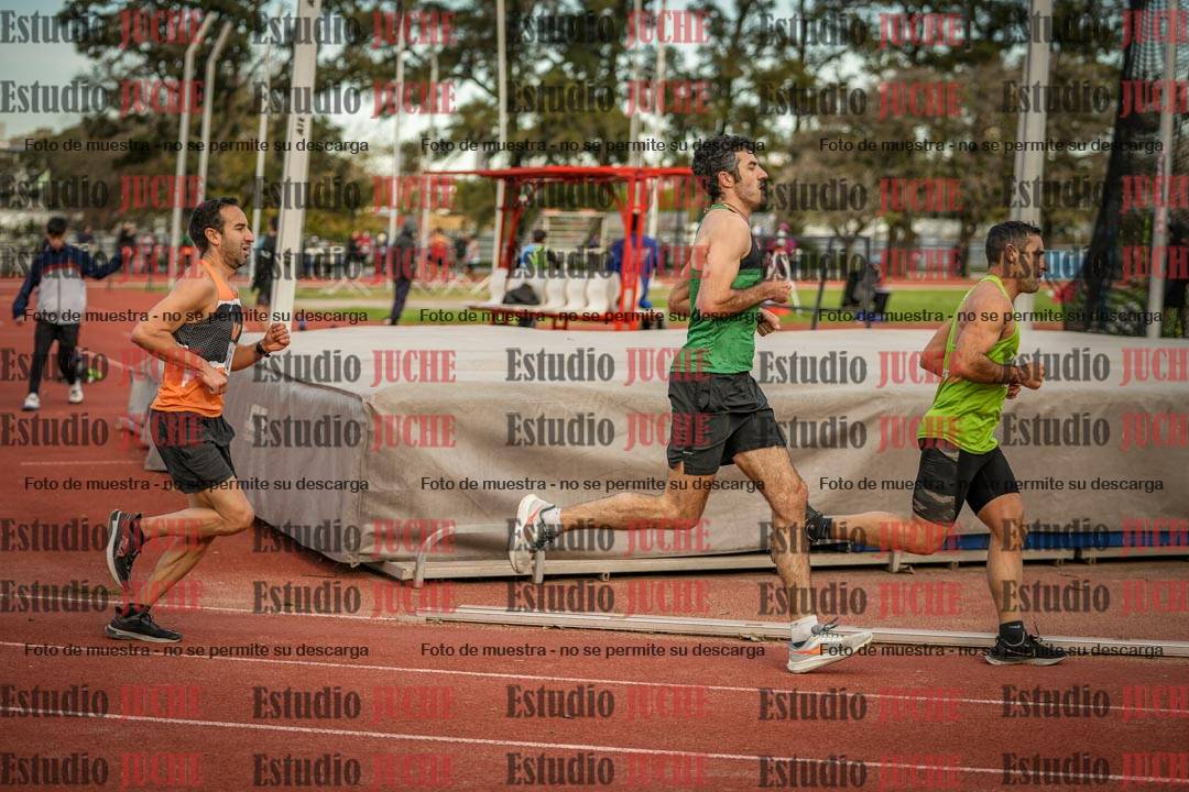 Fotos de los 3000 m llanos de varones