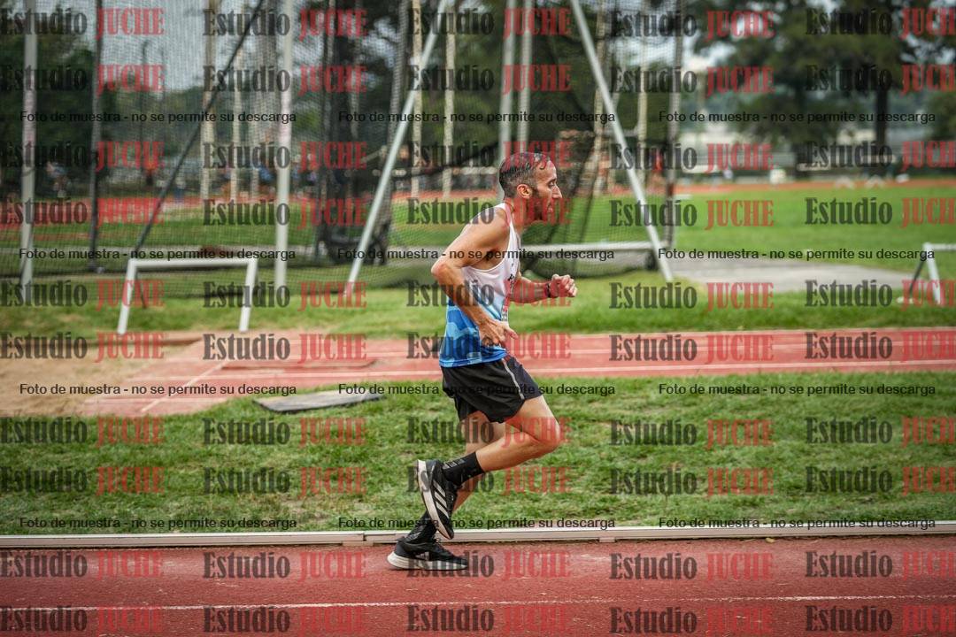 Fotos de los 3000 m llanos de varones