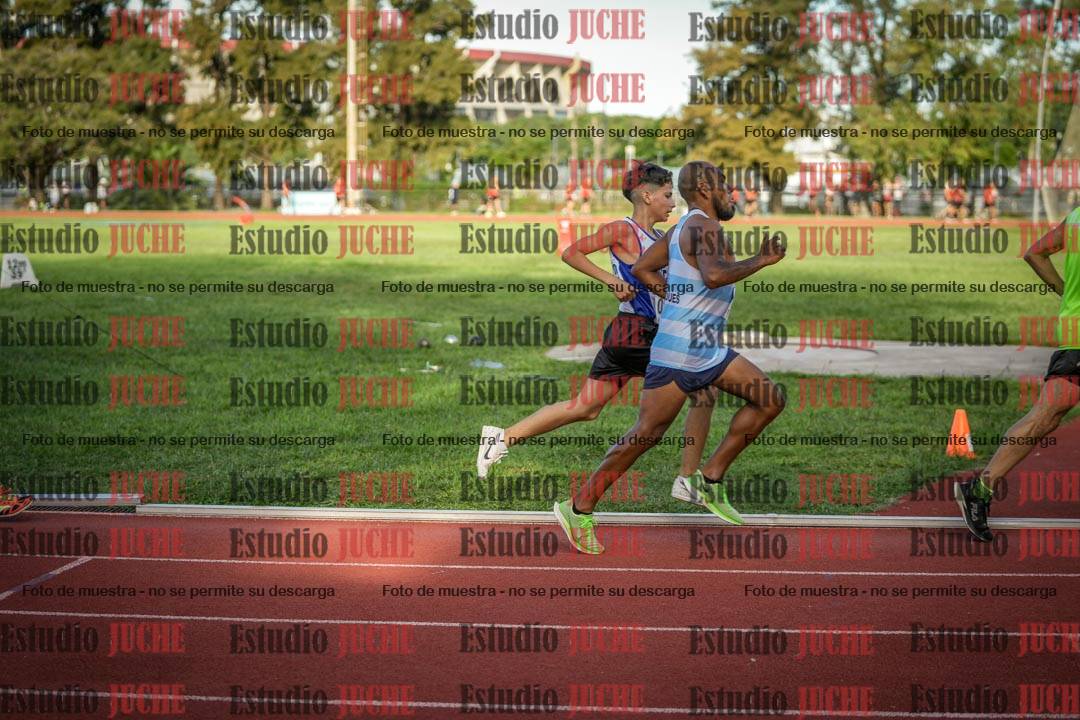 Fotos de los 1500 m llanos de varones