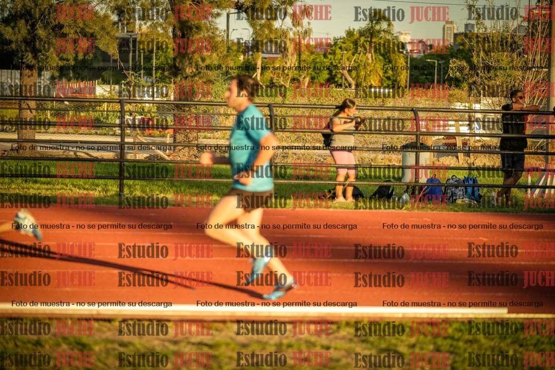 Fotos de los 3000 m llanos de varones