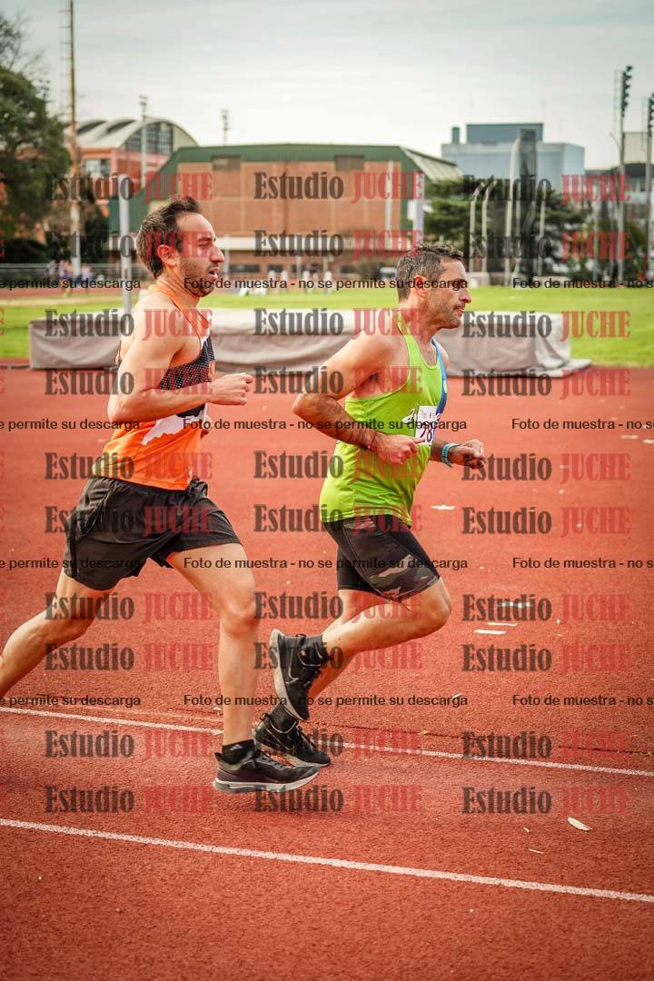 Fotos de los 3000 m llanos de varones