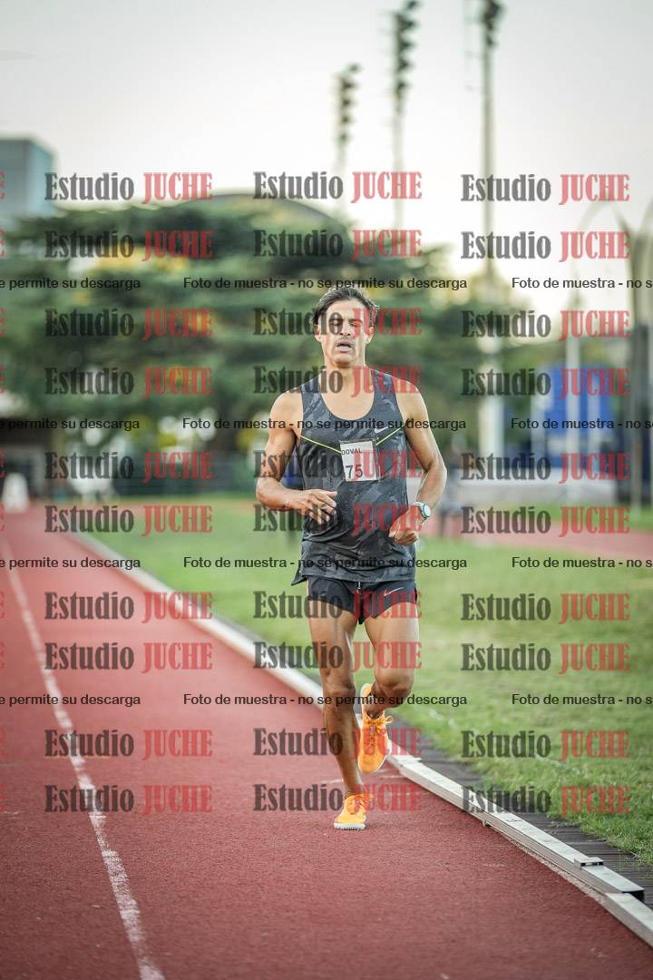 Fotos de los 1500 m llanos de varones