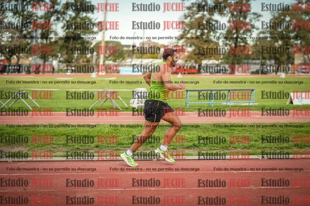 Fotos de los 3000 m llanos de varones