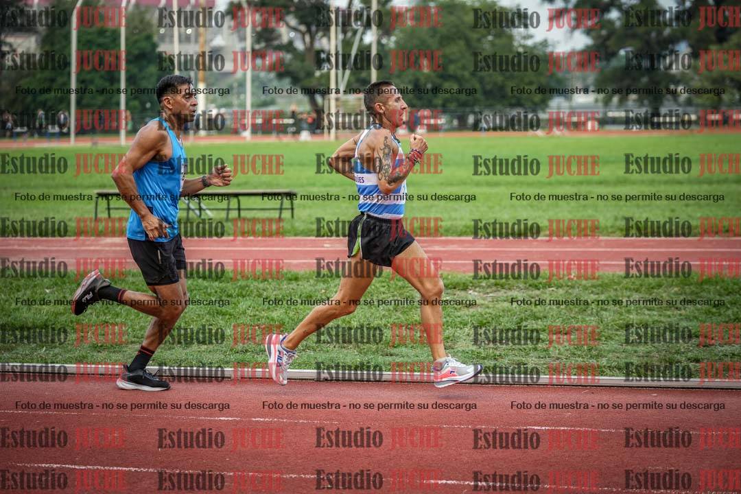 Fotos de los 3000 m llanos de varones