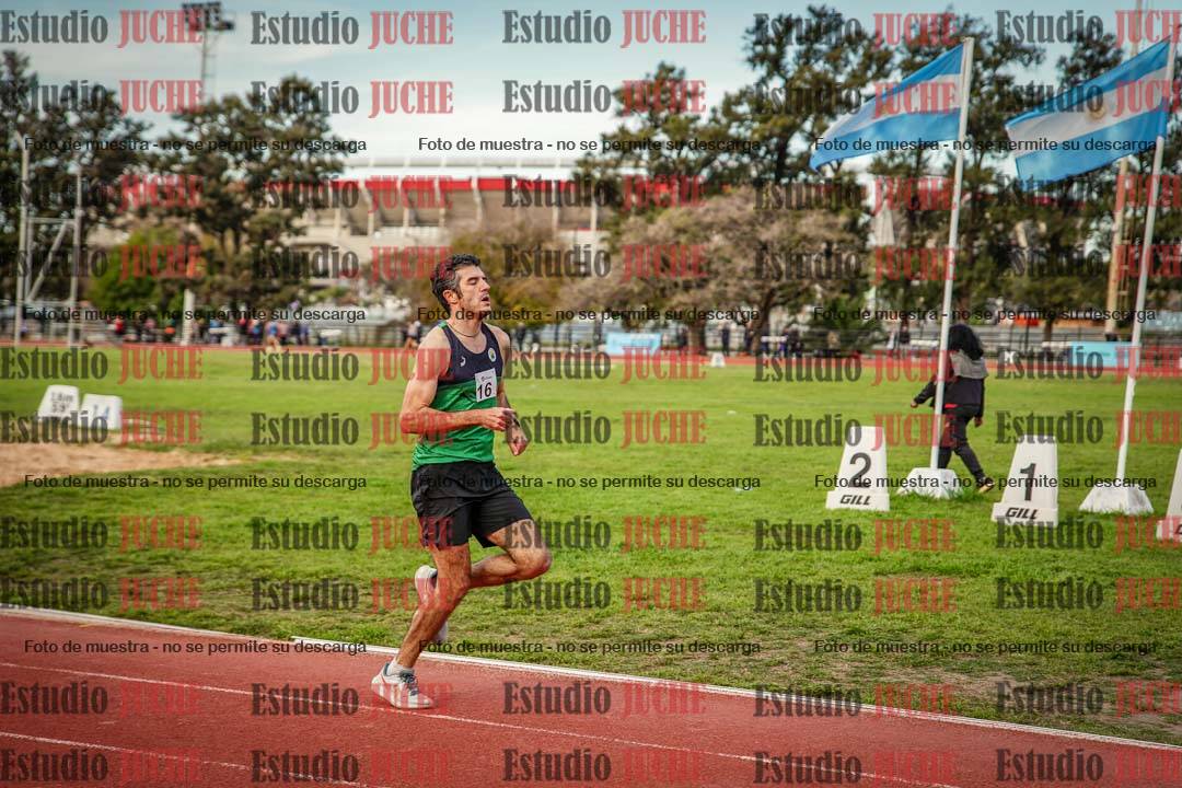 Fotos de los 3000 m llanos de varones