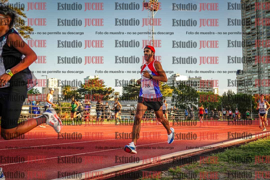 Fotos de los 3000 m llanos de varones