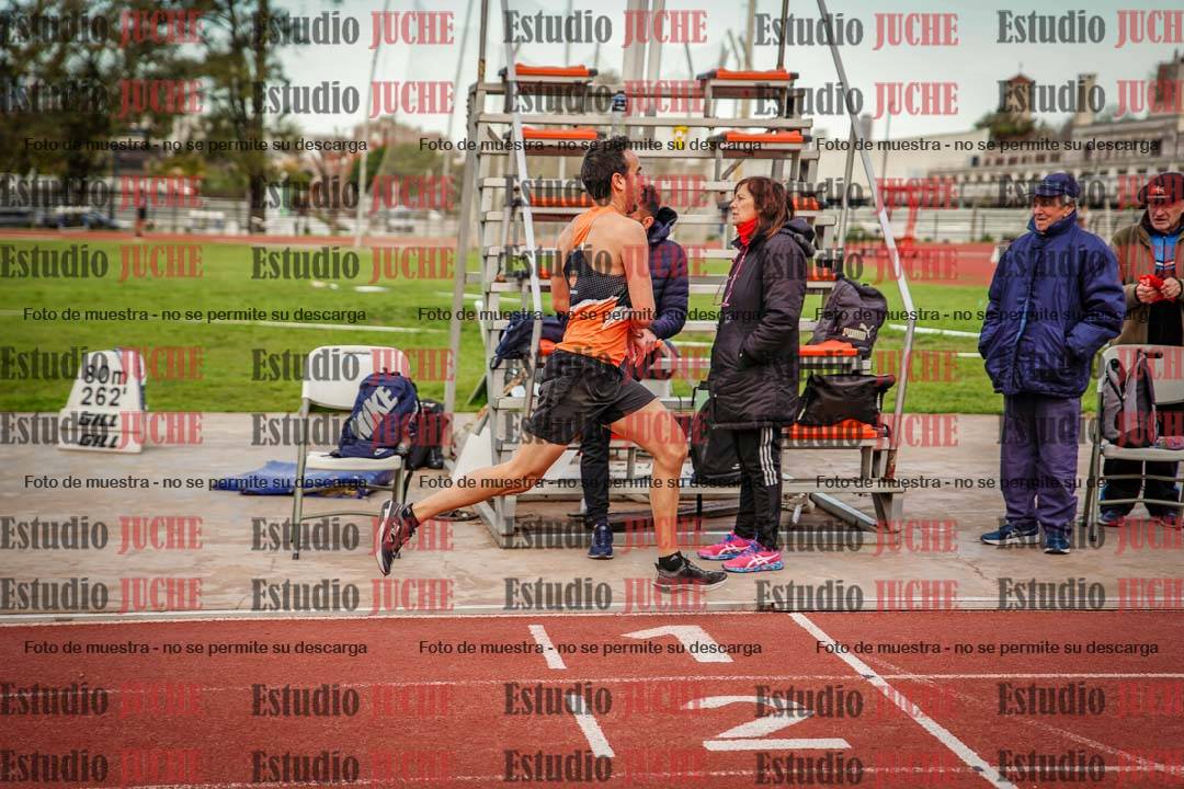 Fotos de los 3000 m llanos de varones