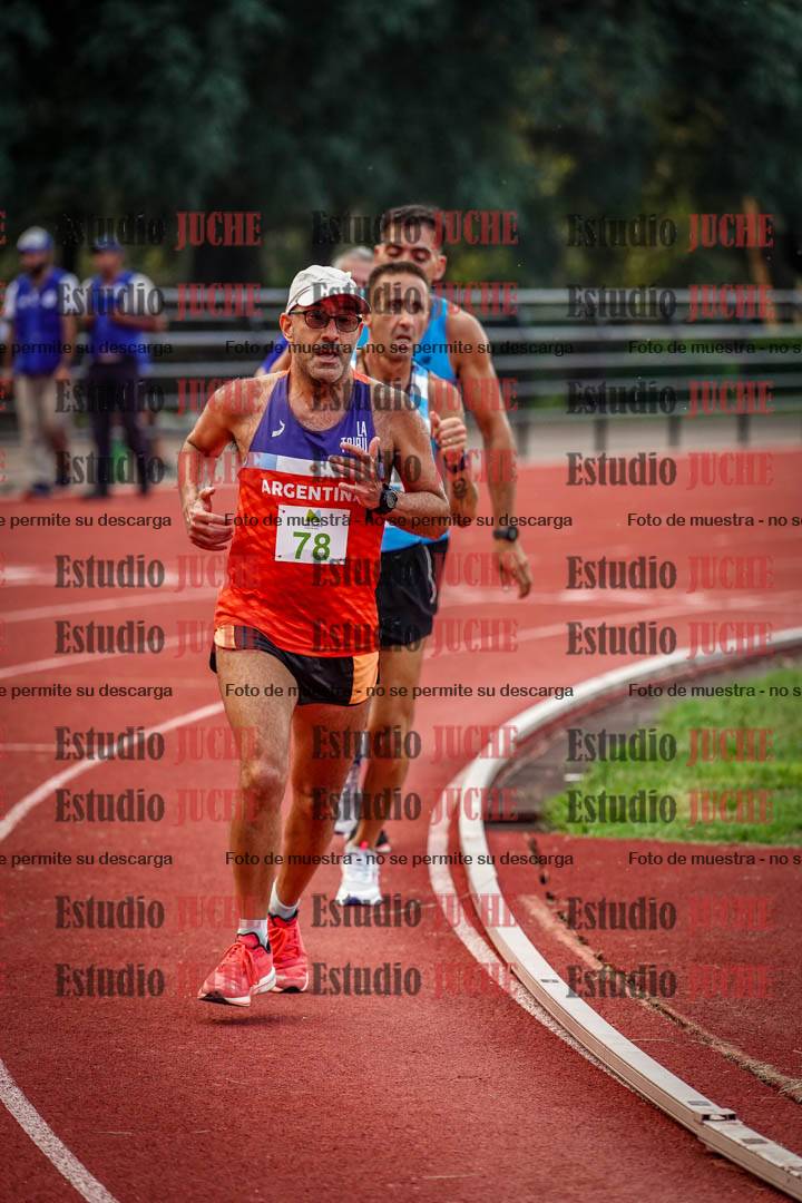 Fotos de los 3000 m llanos de varones