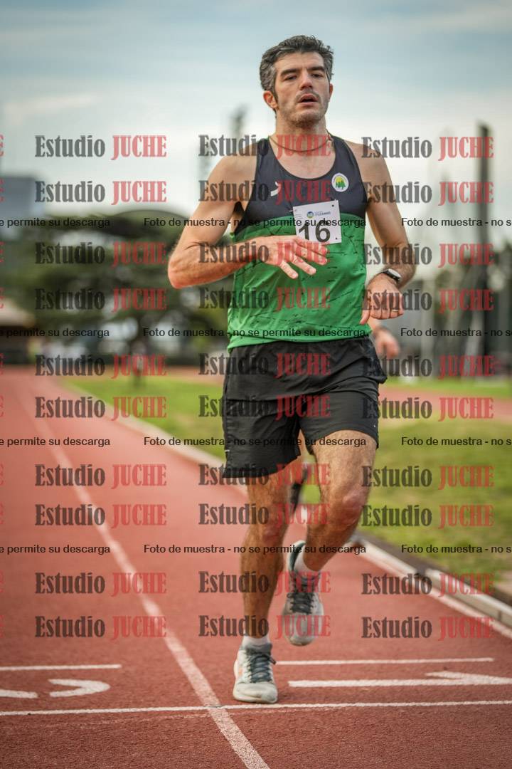 Fotos de los 3000 m llanos de varones