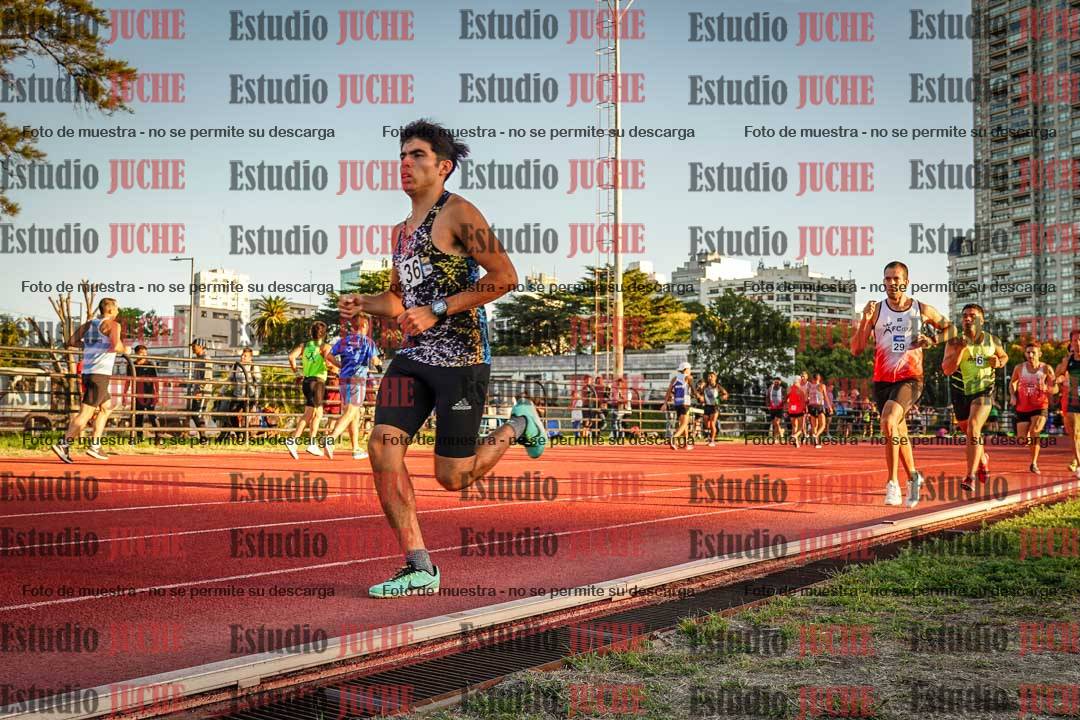Fotos de los 3000 m llanos de varones