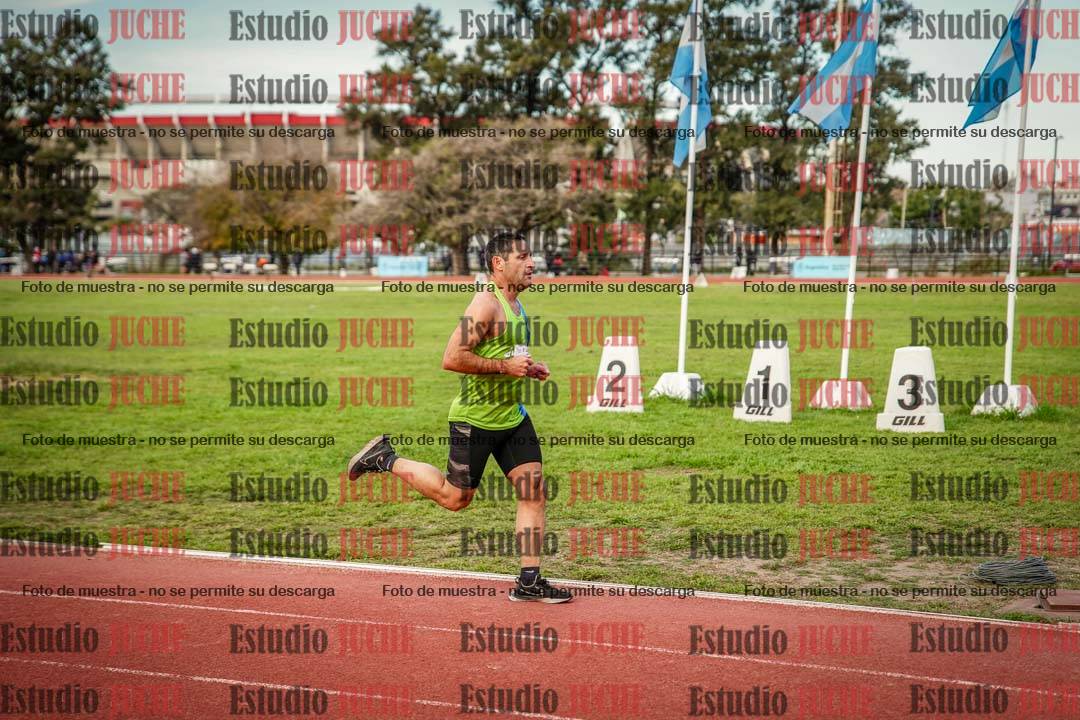 Fotos de los 3000 m llanos de varones