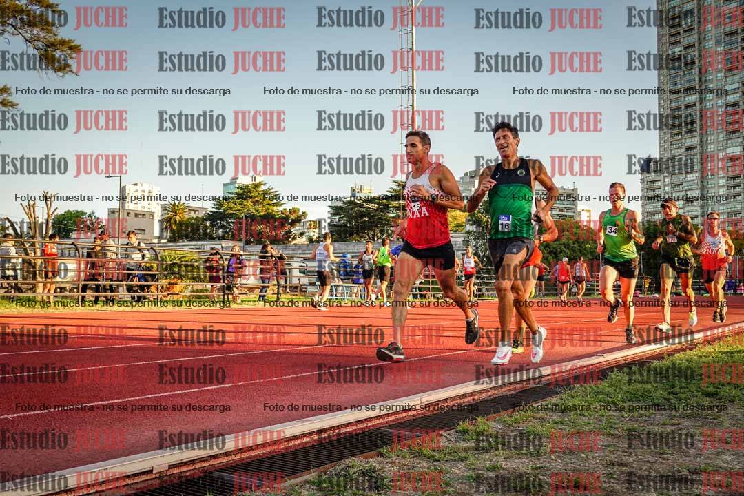 Fotos de los 3000 m llanos de varones