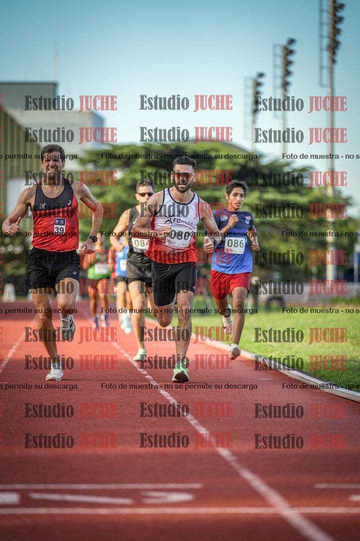 Fotos de los 1500 m llanos de varones