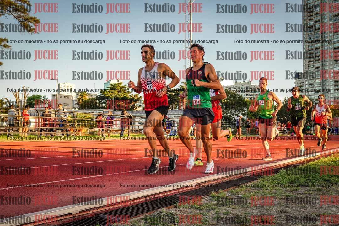 Fotos de los 3000 m llanos de varones