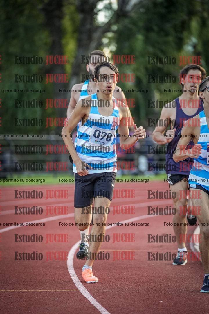 Fotos de los 1500 m llanos de varones