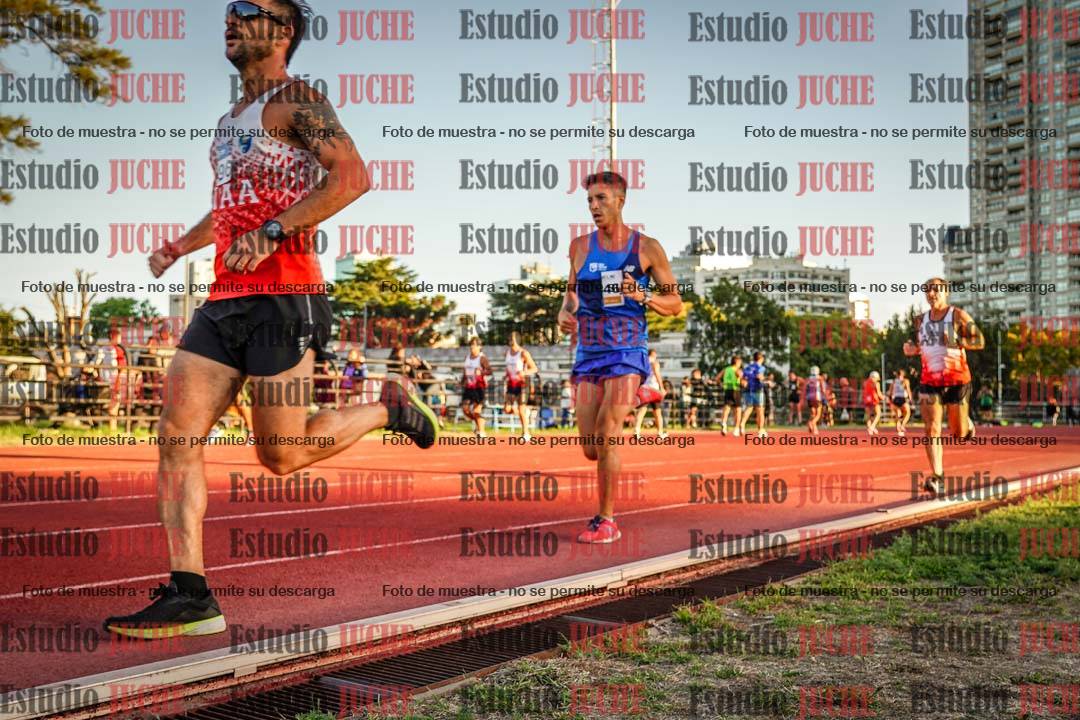 Fotos de los 3000 m llanos de varones