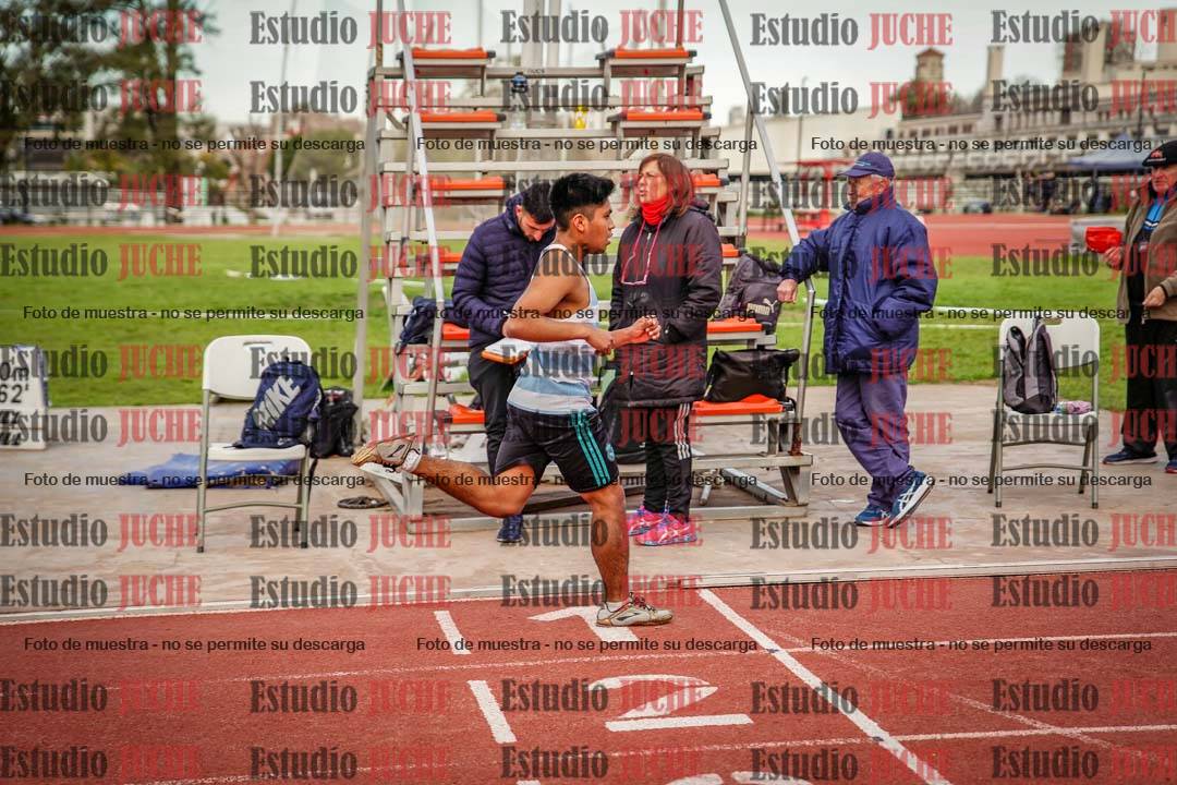 Fotos de los 3000 m llanos de varones