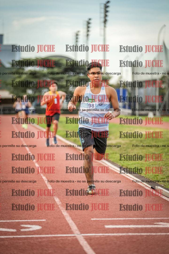 Fotos de los 3000 m llanos de varones