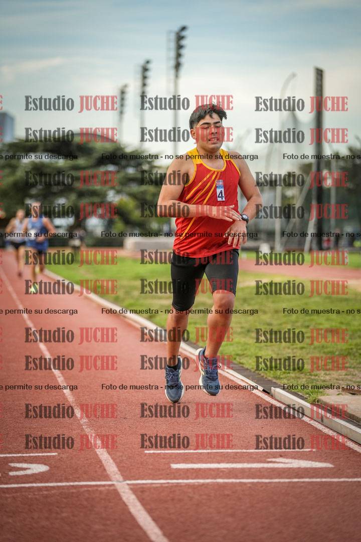 Fotos de los 3000 m llanos de varones