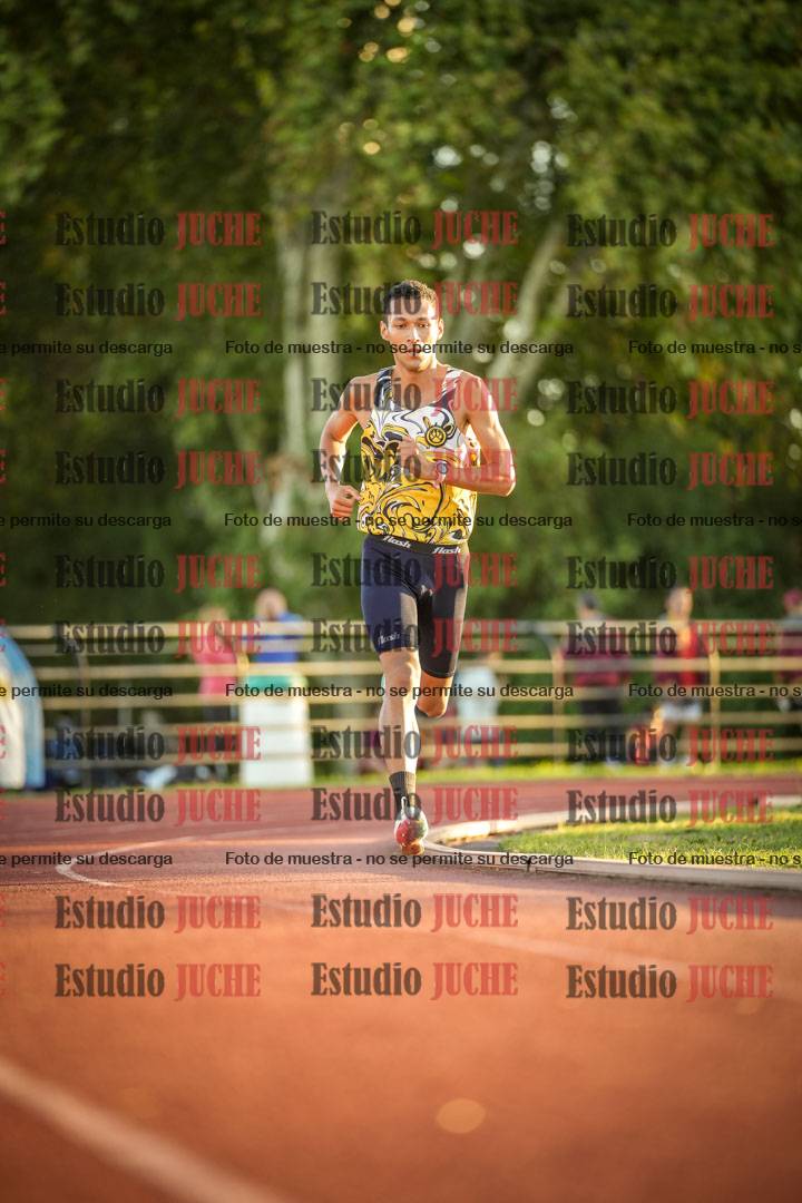 Fotos de los 3000 m llanos de varones