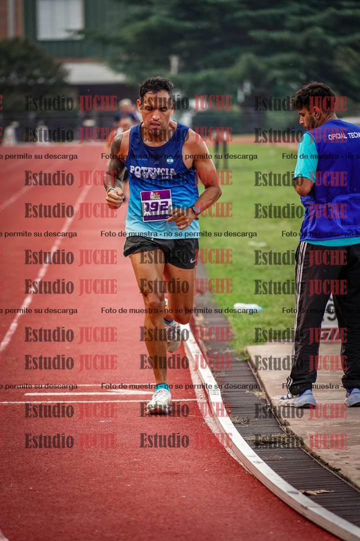 Fotos de los 3000 m llanos de varones