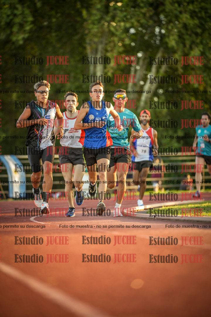 Fotos de los 3000 m llanos de varones