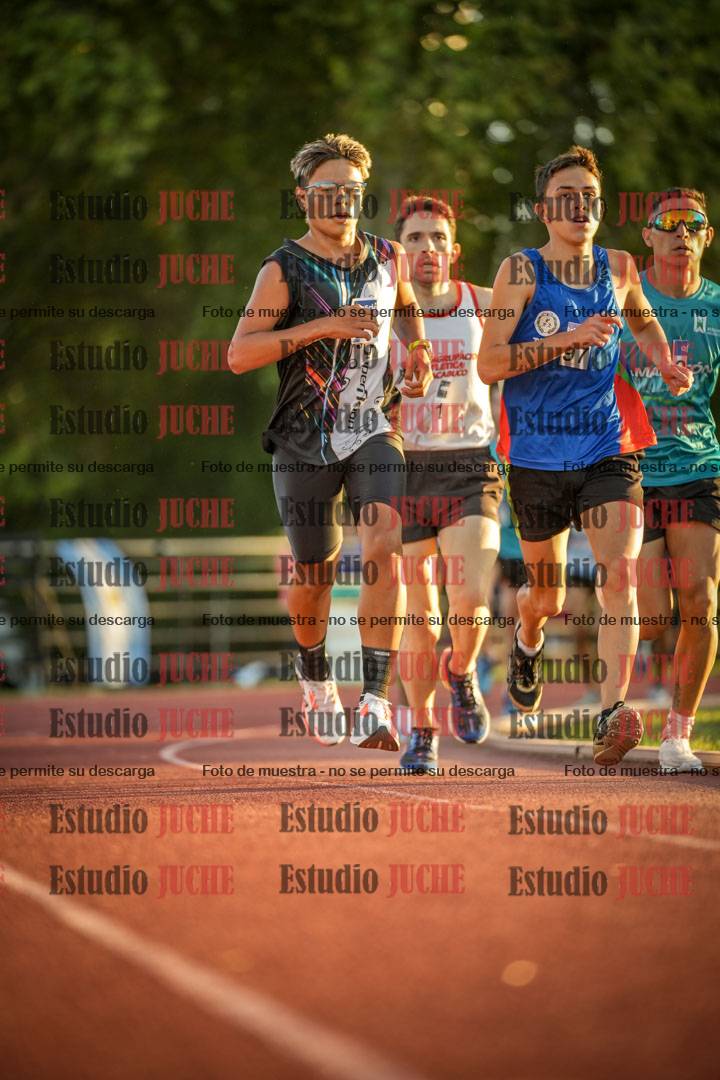 Fotos de los 3000 m llanos de varones
