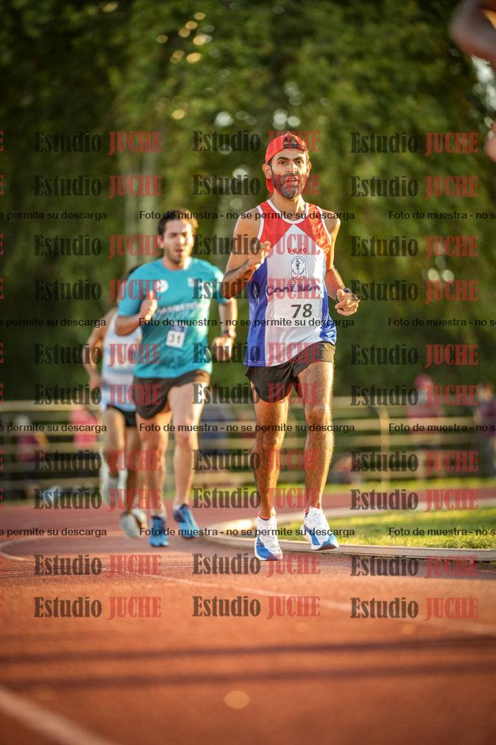 Fotos de los 3000 m llanos de varones