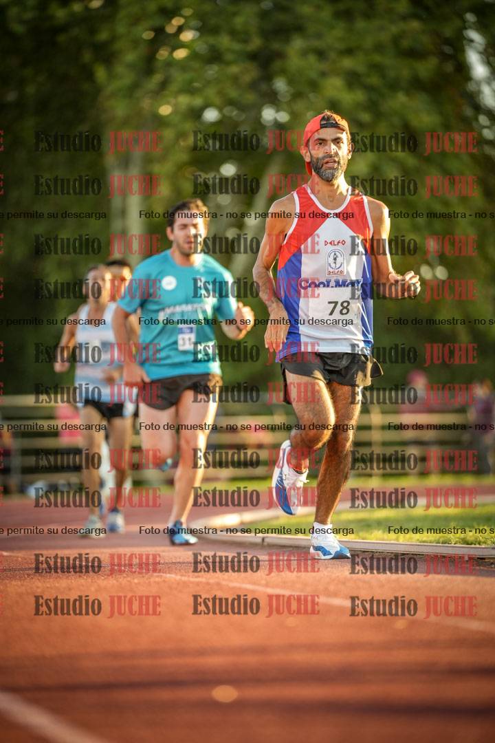 Fotos de los 3000 m llanos de varones