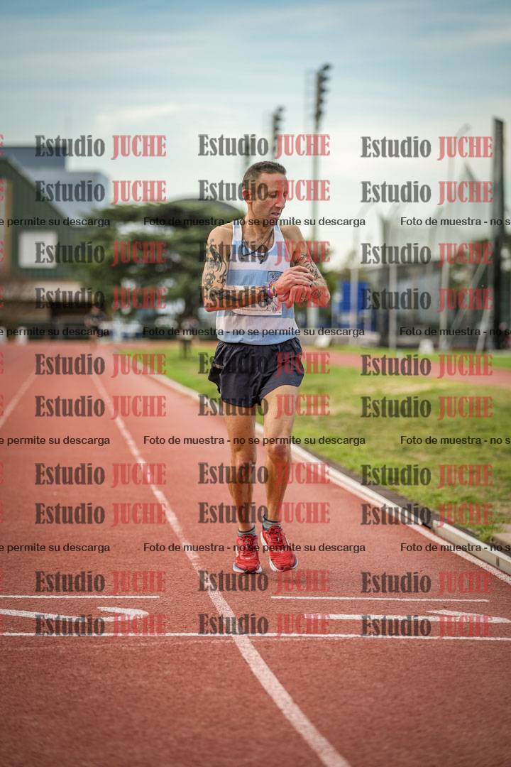 Fotos de los 3000 m llanos de varones