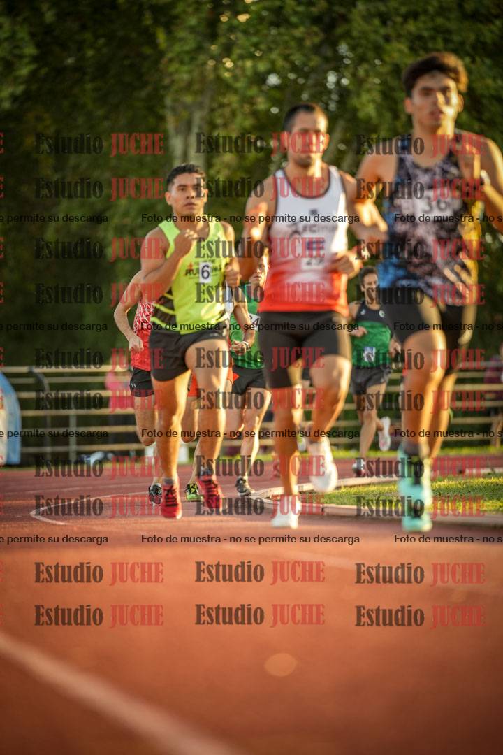 Fotos de los 3000 m llanos de varones