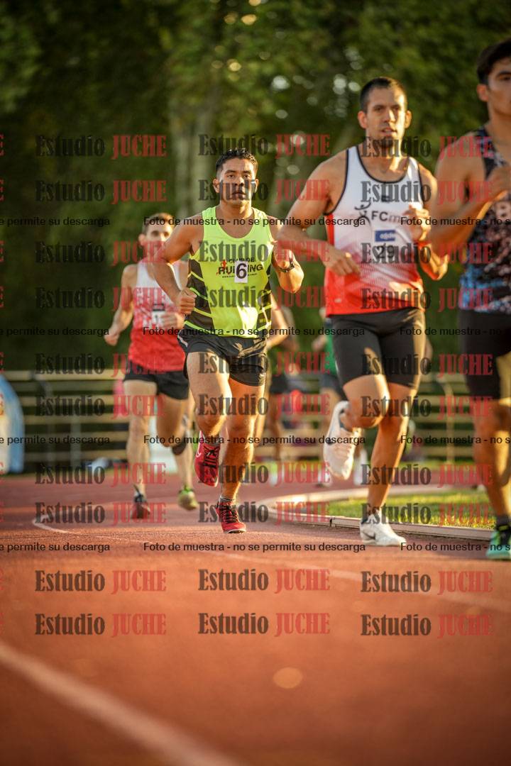 Fotos de los 3000 m llanos de varones