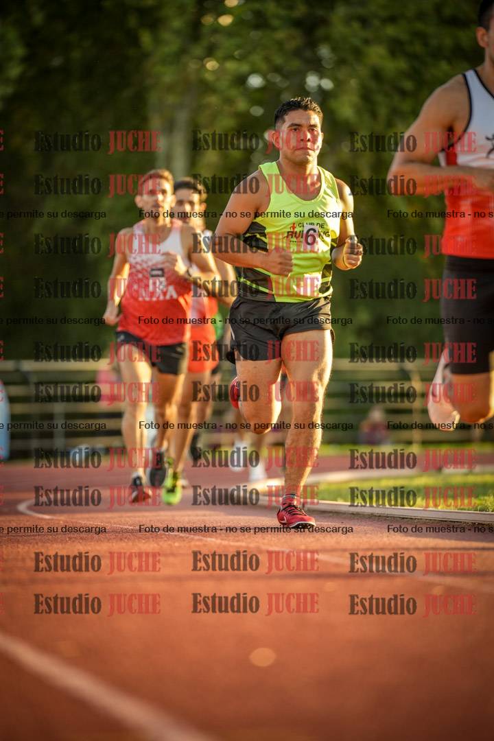 Fotos de los 3000 m llanos de varones