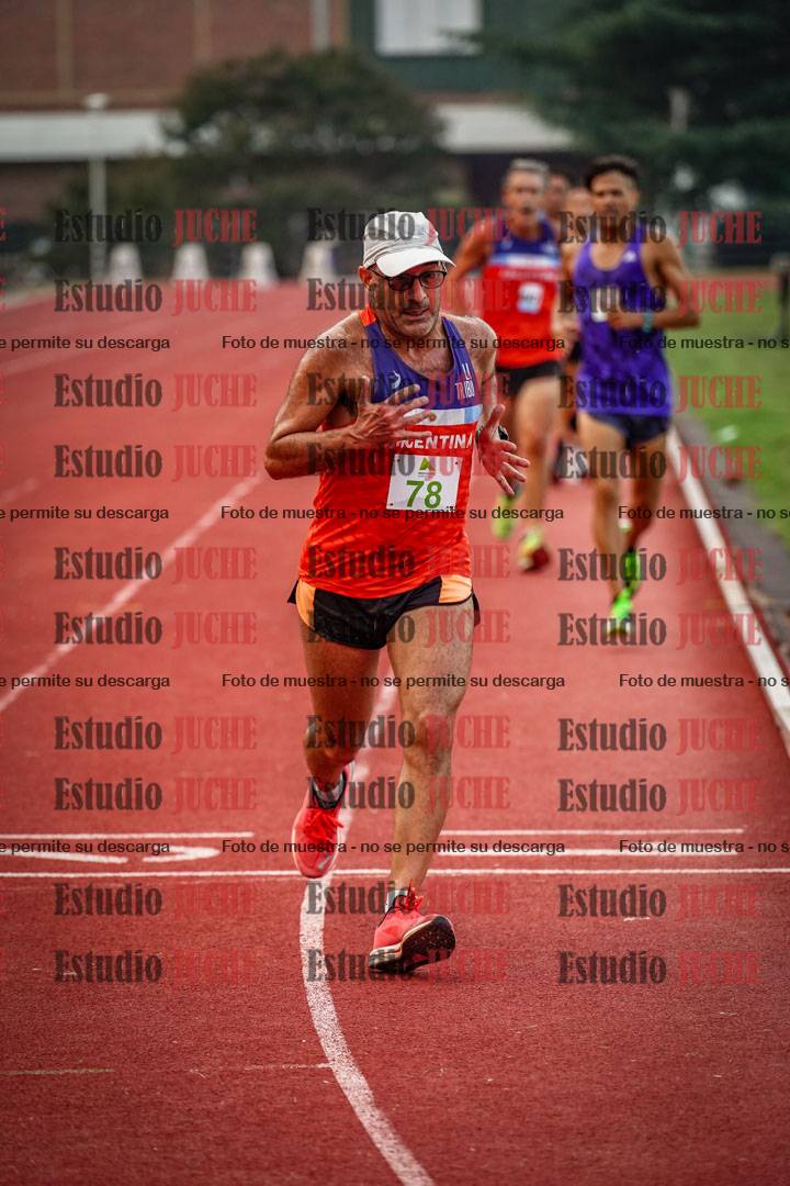 Fotos de los 3000 m llanos de varones