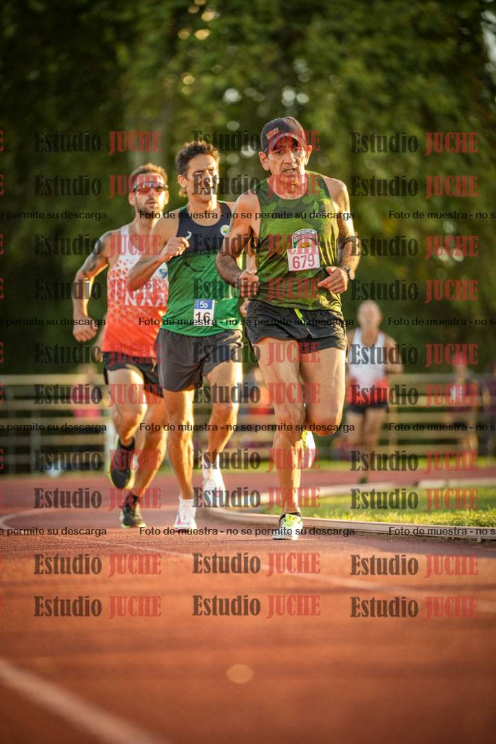 Fotos de los 3000 m llanos de varones