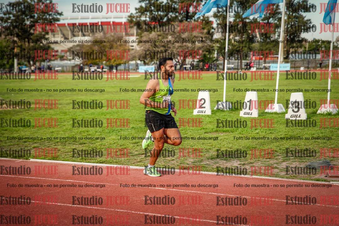 Fotos de los 3000 m llanos de varones