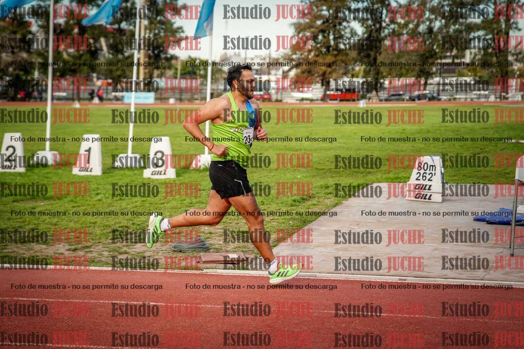 Fotos de los 3000 m llanos de varones