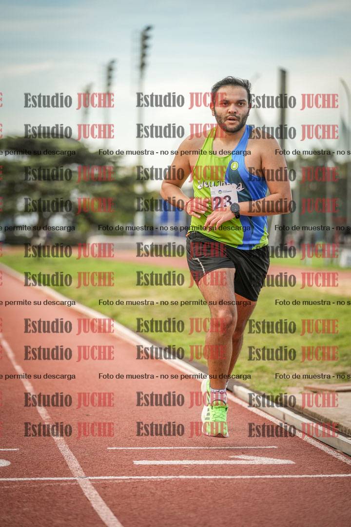 Fotos de los 3000 m llanos de varones