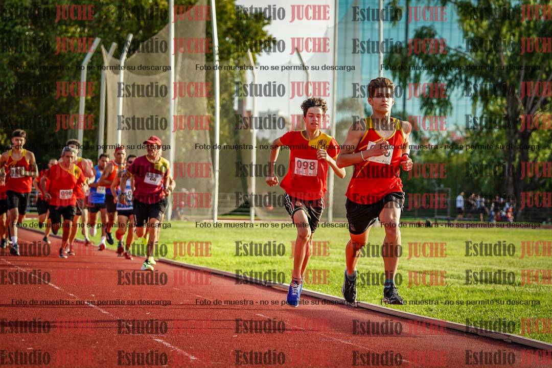 Fotos de los 1500 m llanos de varones