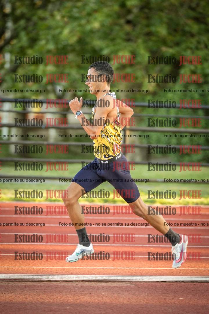 Fotos de los 3000 m llanos de varones