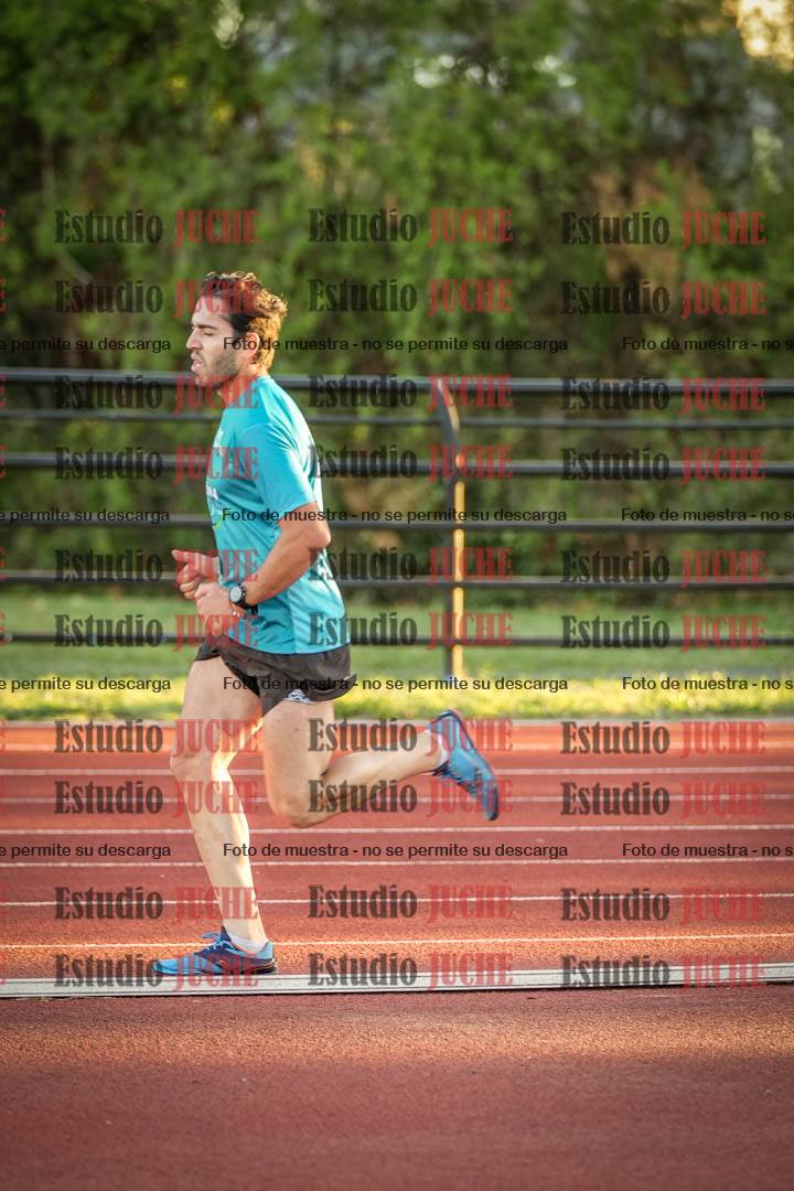 Fotos de los 3000 m llanos de varones