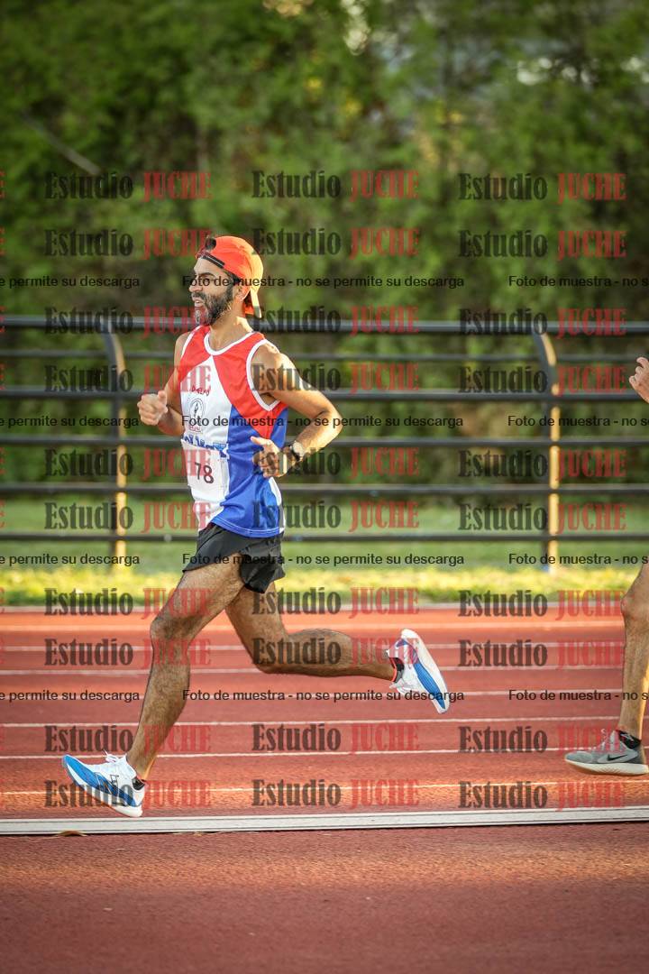 Fotos de los 3000 m llanos de varones