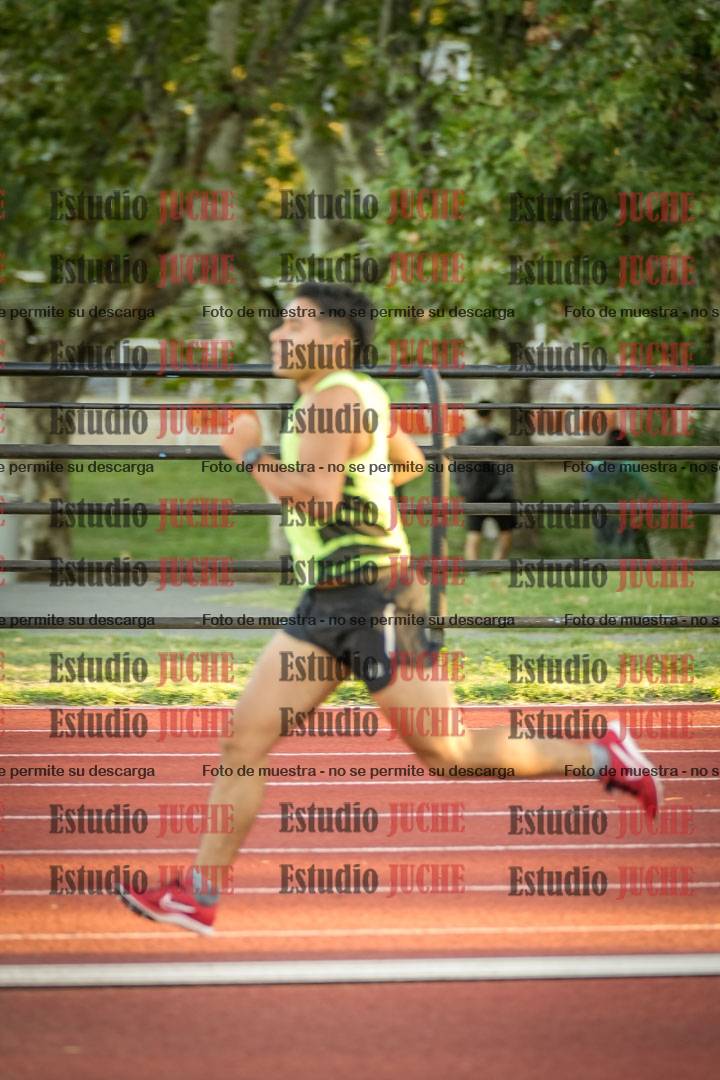Fotos de los 3000 m llanos de varones