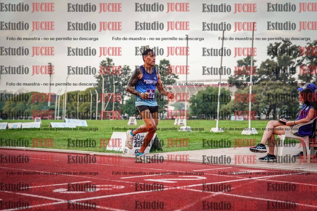 Fotos de los 3000 m llanos de varones