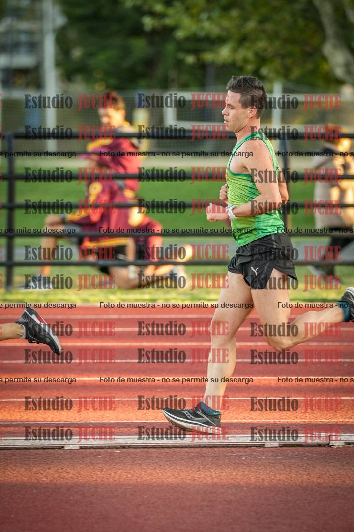 Fotos de los 3000 m llanos de varones