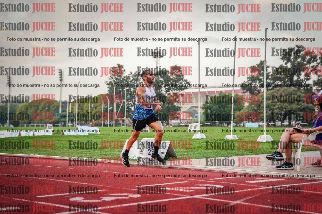 Fotos de los 3000 m llanos de varones
