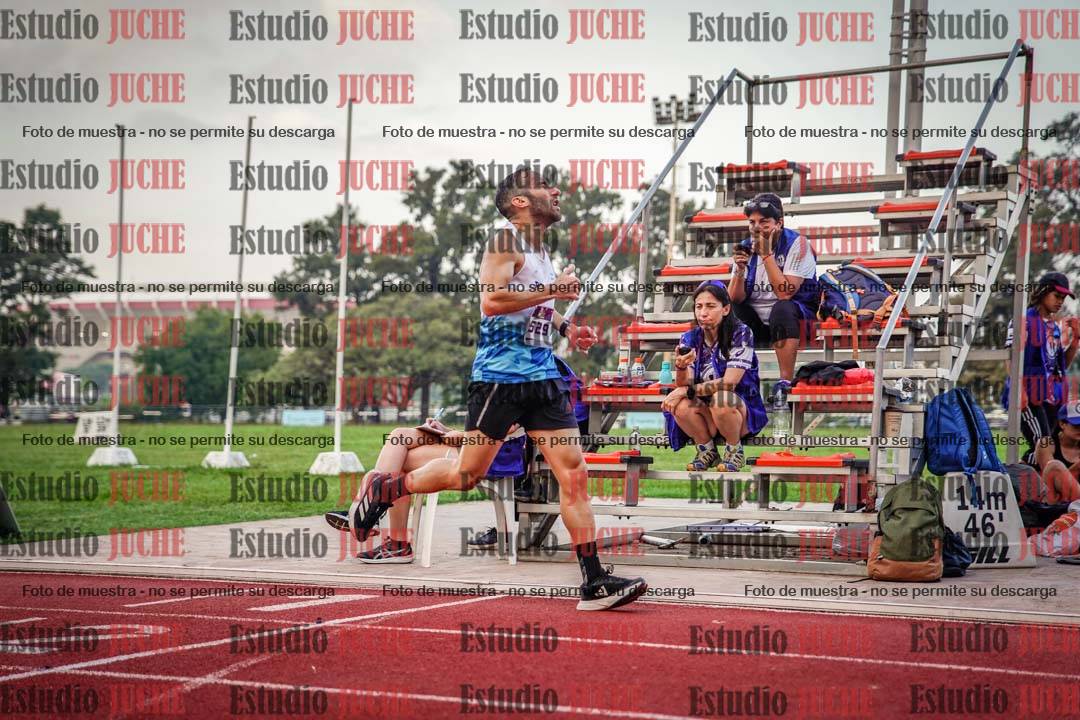 Fotos de los 3000 m llanos de varones