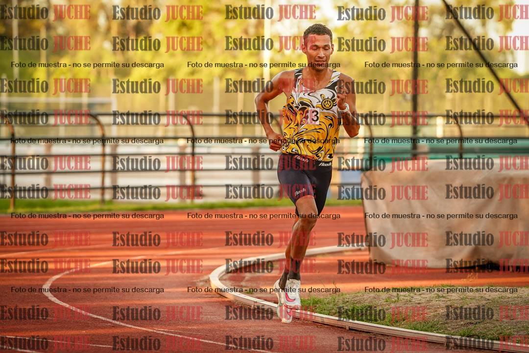 Fotos de los 3000 m llanos de varones